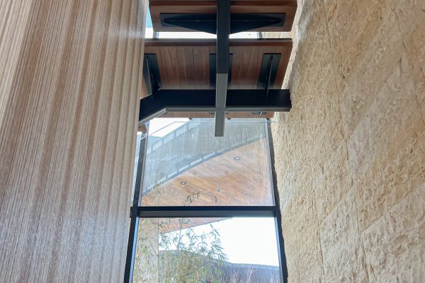 This is a fully veneered hallway, done completely by Hirschi Masonry. Hirschi Masonry of Las Vegas, Nevada